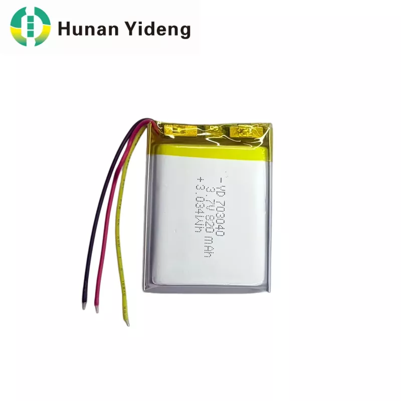 703040 Mała bateria pryzmatyczna 3,7 V, 820 mAh